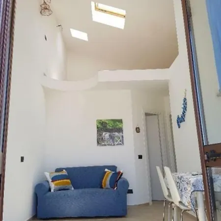 Delizioso Fronte Mare * كامبوفيليتْشّي دي روتْشّي